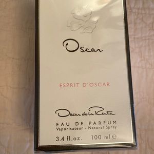 Oscar de la Renta eau de parfum